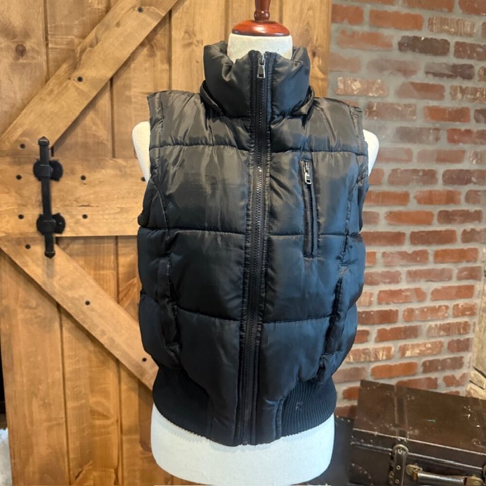 Papaya Black Quilted Puffer Funnel Neck Vest Sleeveless Zip Front Size Medium